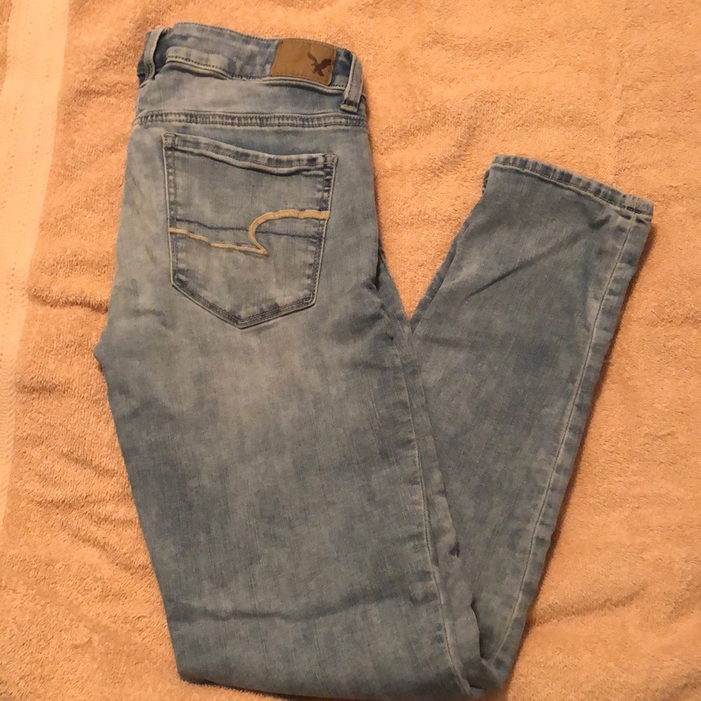 American eagle light wash jeans